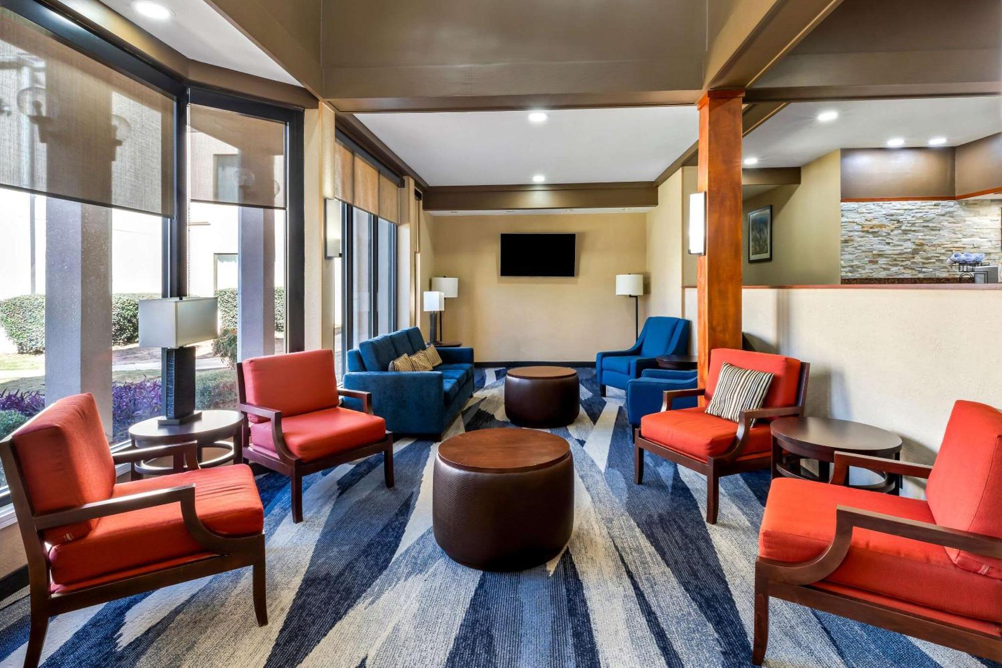 Comfort Inn Roswell-Dunwoody Exterior photo