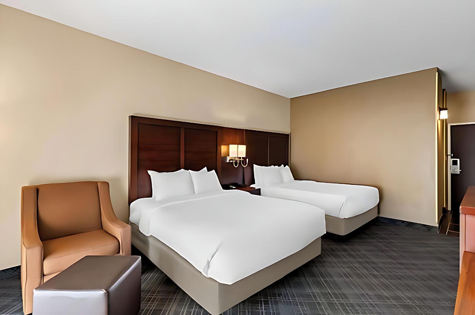 Comfort Inn Roswell-Dunwoody Exterior photo